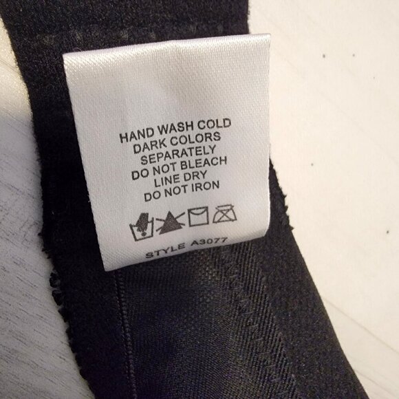 Y2K Barely Breezies Lace nylon underwire bra, size 38C - Picture 12 of 12